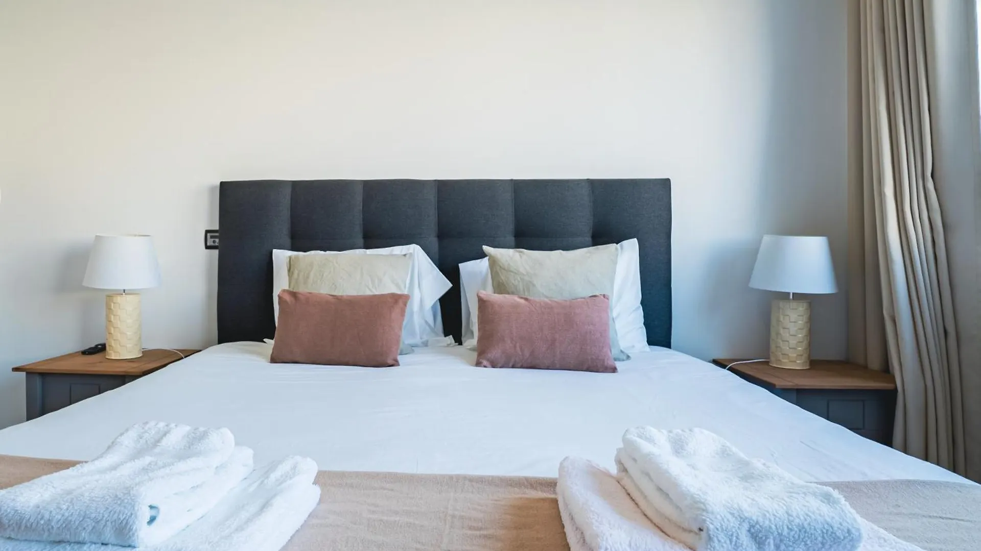 Madeira Luxury Amparo Apartment Funchal  Funchal (Madeira)